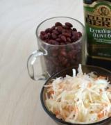 Super Salad with Beans and Cauliflower - Benefits with Flavor Beans, Fresh Cabbage and Chicken Salad
