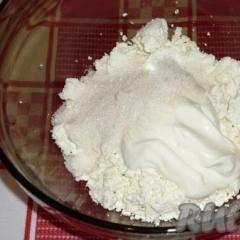 Pancake keki na curd cream: mapishi ya ajabu