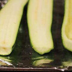 How to deliciously cook zucchini baked in the oven. Recipe for cooking zucchini in the oven with beef.