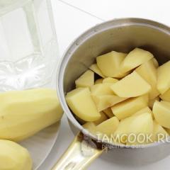 Báječný bramborový kastrol v troubě s masem Bramborový kastrol s masem a sýrem v troubě